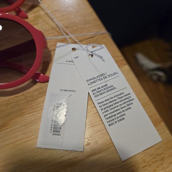 Janie and jack sunglasses kids size 4 and up pink amd green - Picture 2 of 5